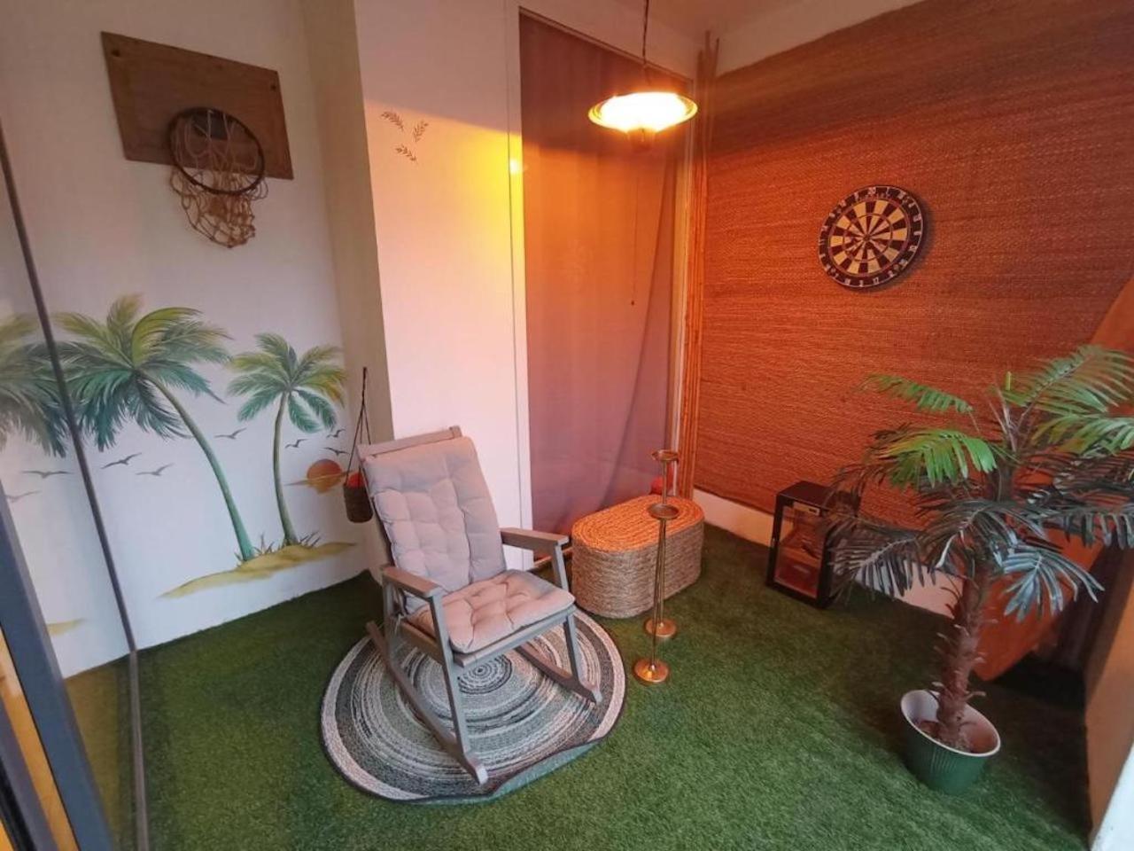 Black Vulcano Suites&studios 3* Naples