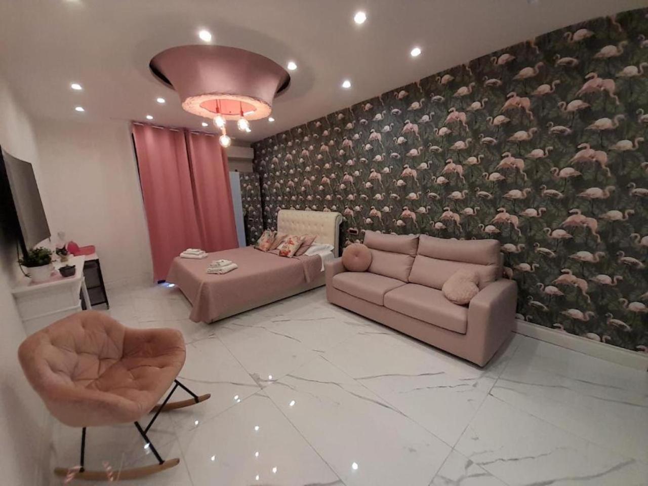 Black Vulcano Suites&studios 3* Naples